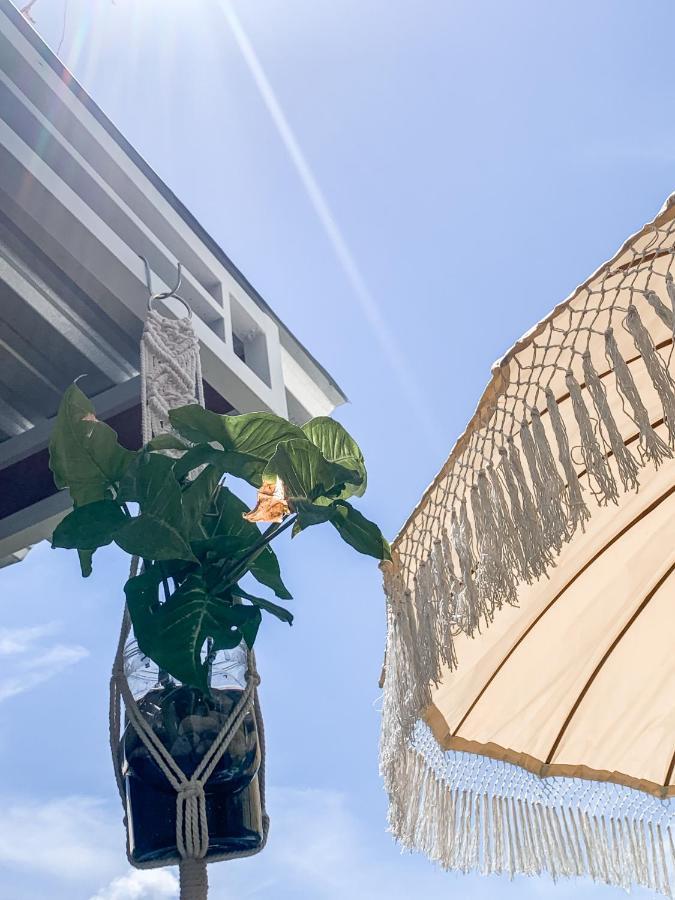 Tropical Paradiso Homestay Banyuwangi  Exterior foto