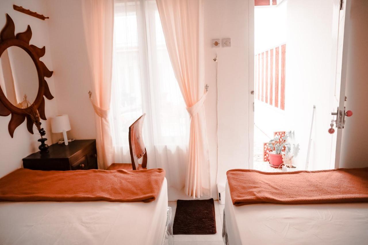 Tropical Paradiso Homestay Banyuwangi  Exterior foto